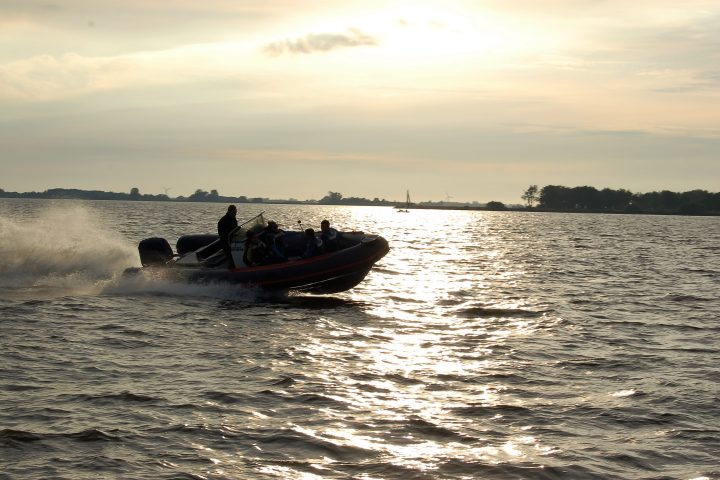 Bedrijfsuitje in Friesland Rib varen